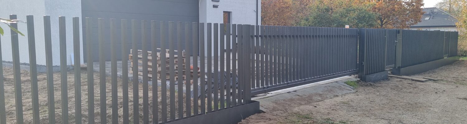 Nowoczesne metalowe ogrodzenie z bramą - Szczecin 5